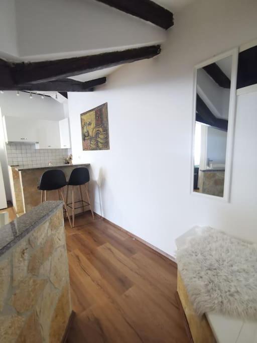 Loft Apartment Pula Bagian luar foto